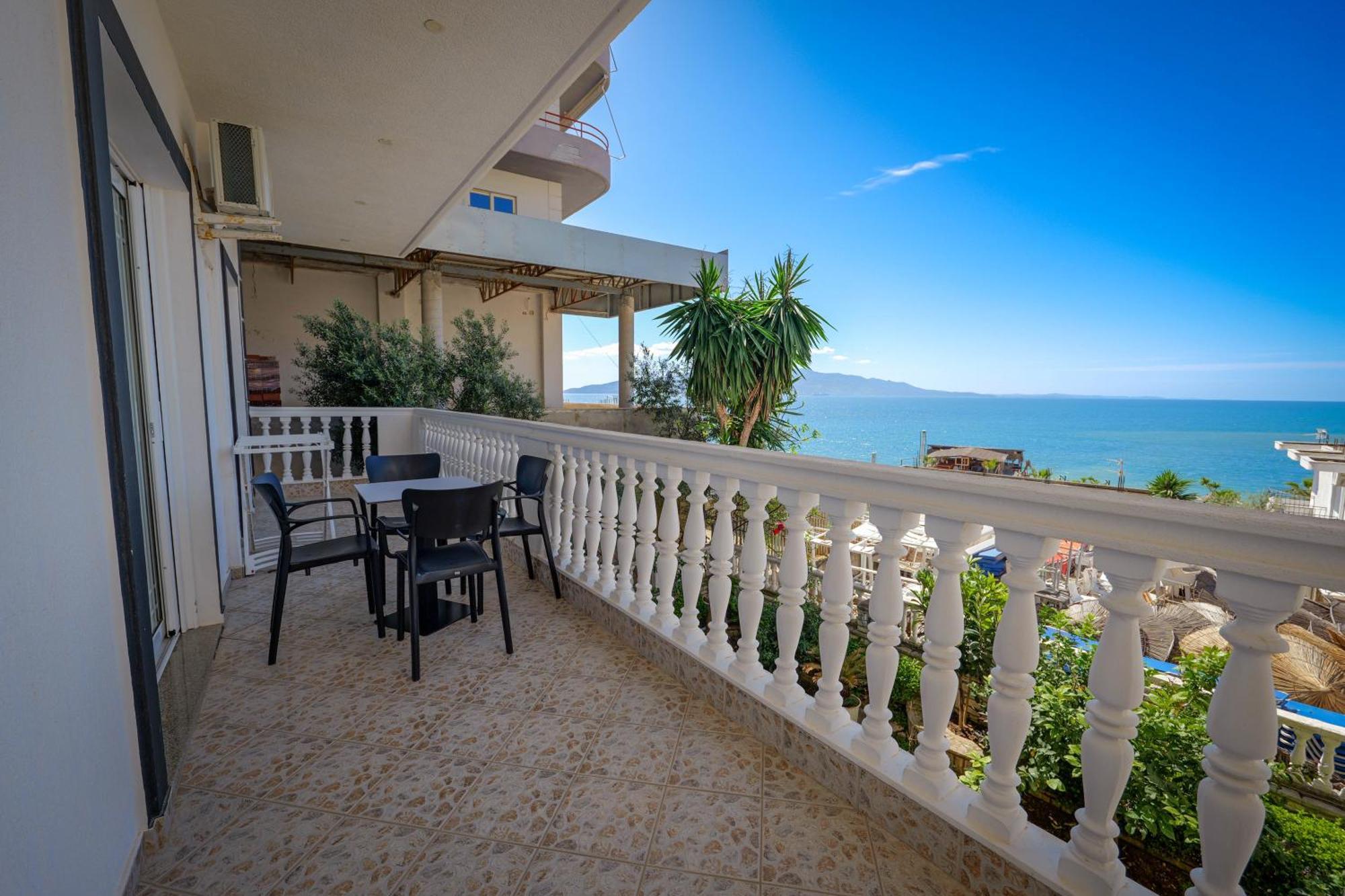 Villa Xika Sarandë Exterior foto