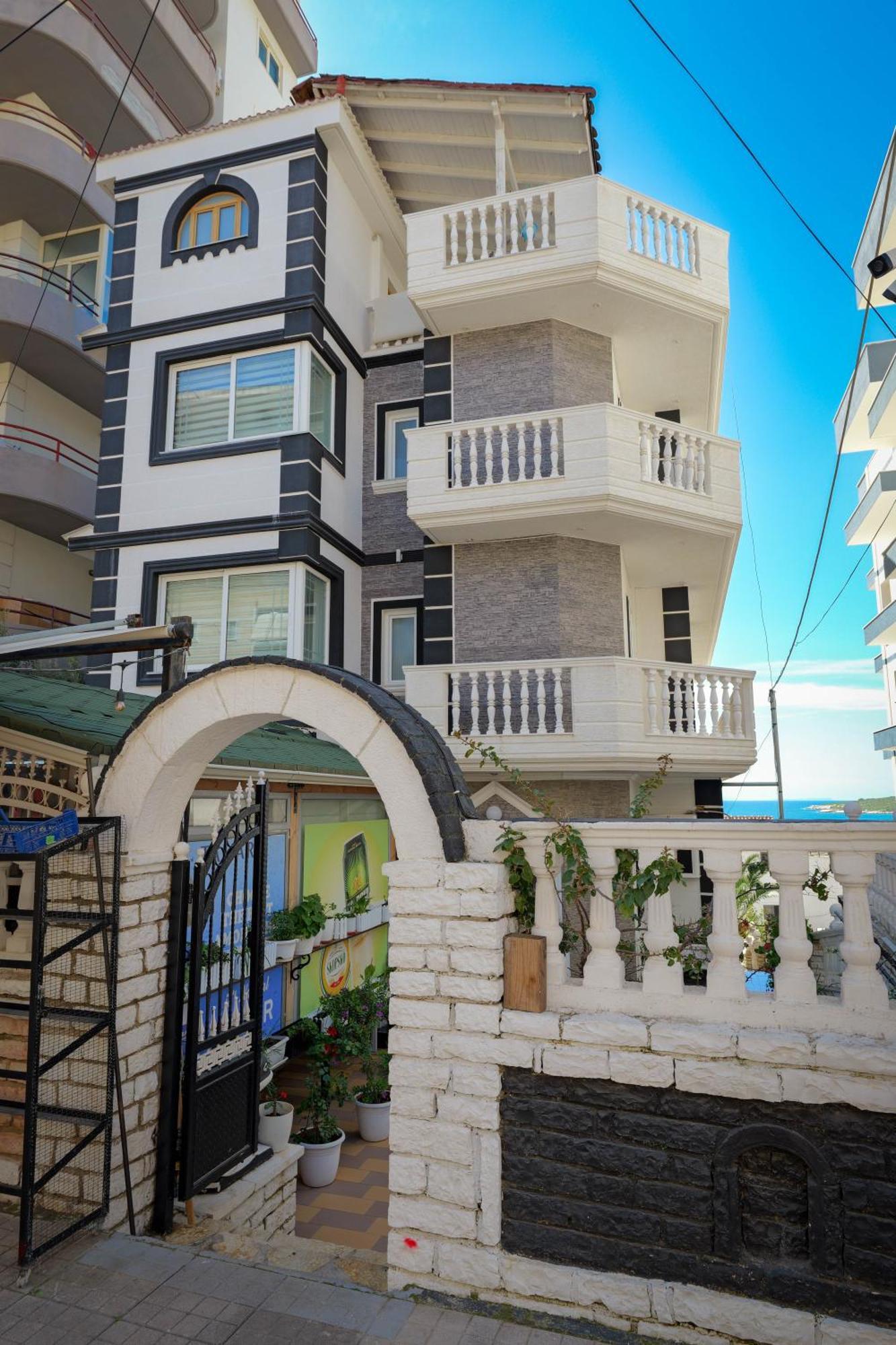 Villa Xika Sarandë Exterior foto